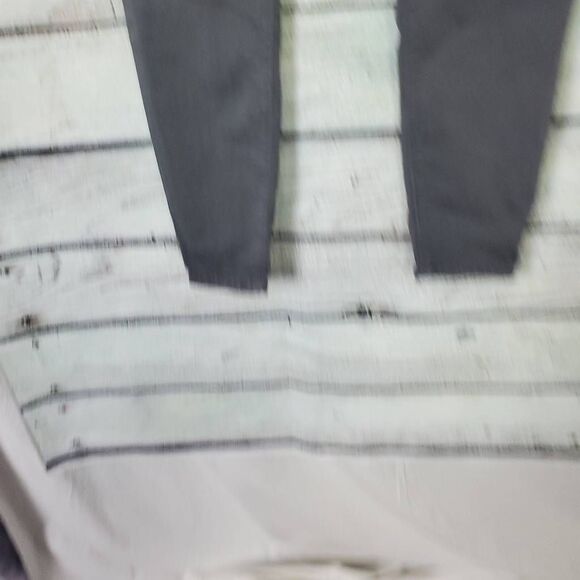 Maurices M Jeans Women’s Skinny Pants Gray Size M Stretch Mid Rise - Picture 4 of 9